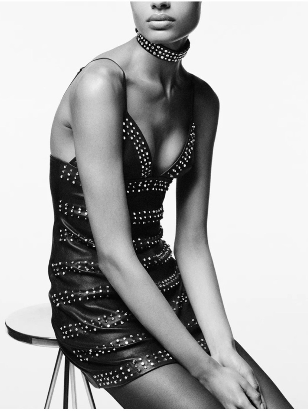 LEATHER STUDDED DRESS
LUDOVIC DE SAINT SERNIN
XZARA
